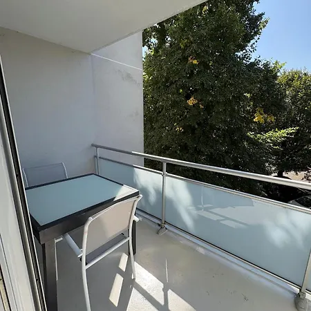 Grand Avec Parking Privé *